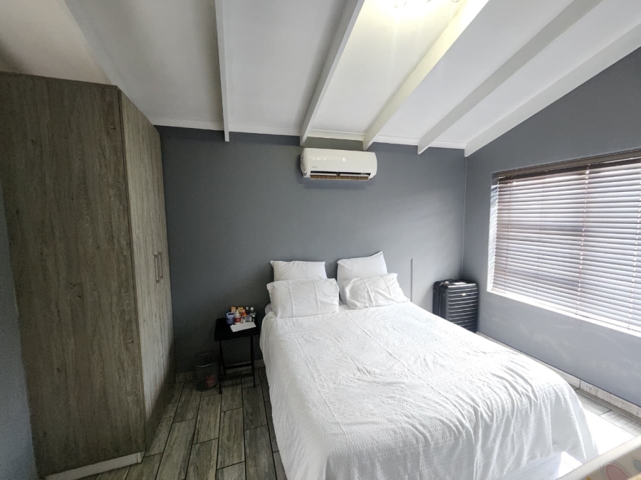 3 Bedroom Property for Sale in Waterkloof East North West